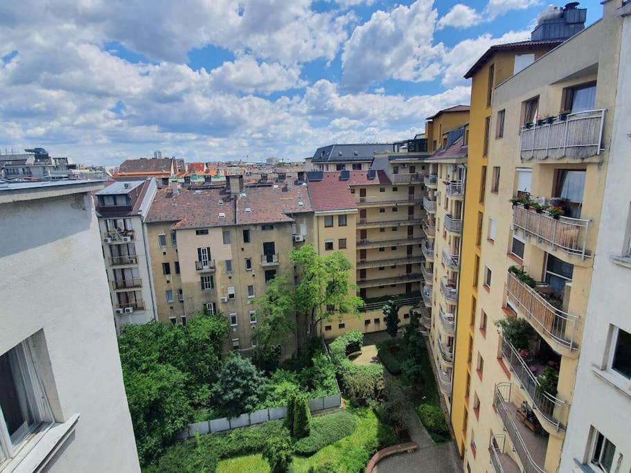 Master Apartment With Air Condition And Separated Rooftop Terrace Будапешт Екстер'єр фото